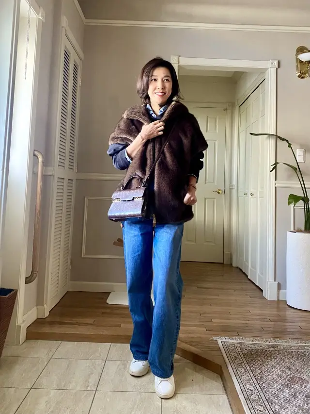 カジュアルなスタイルでお出掛けの画像_2