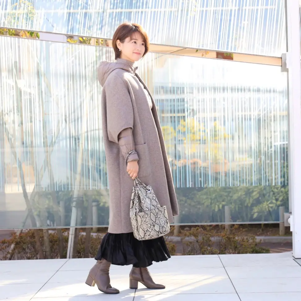 黒艶ロングスカートで私流フェミニンコーデの画像_2