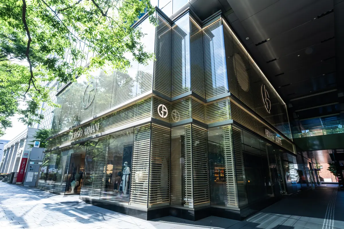 ジョルジオ アルマーニ表参道店　外観