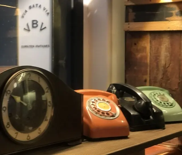 アンティーク　ダイヤル式電話