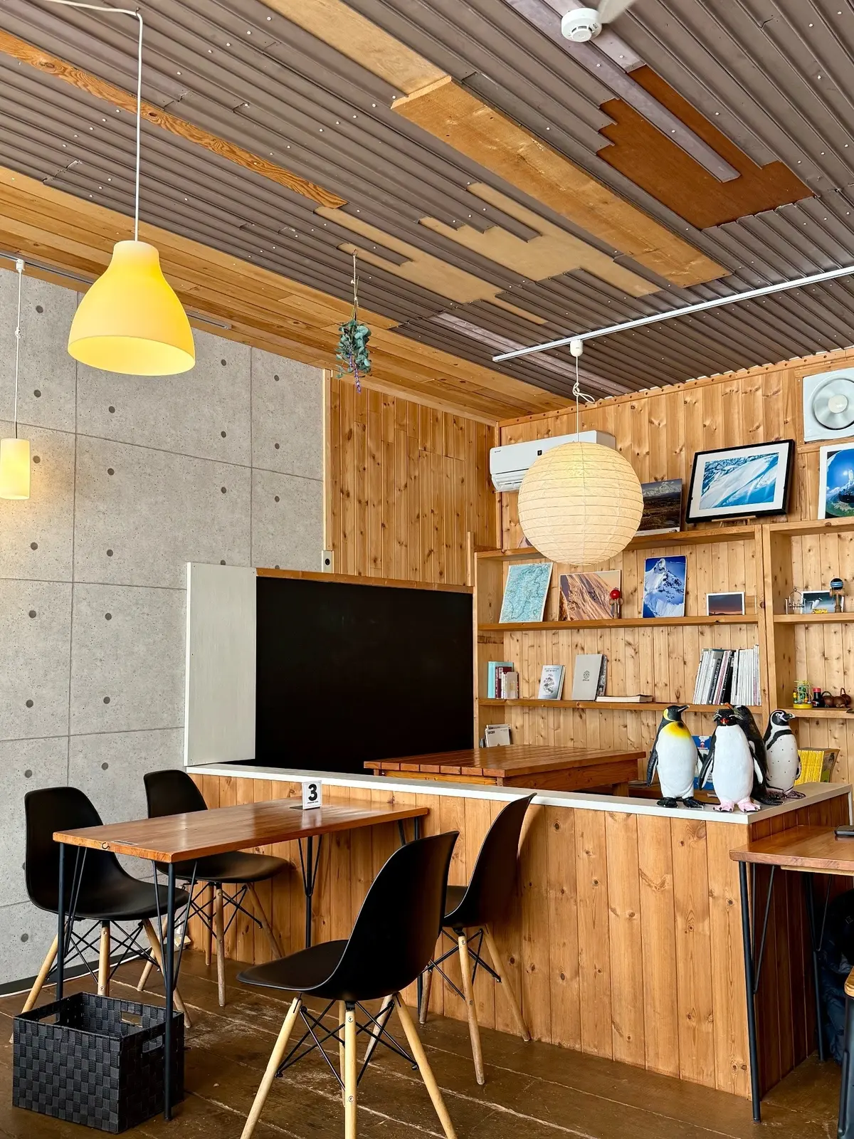 長野県　白馬村　カフェ　ペンギンカフェ　Penguin Cafe Hakuba　ペンギン
