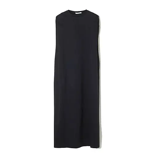 深めのタックが気になる腕をほっそり見せるの画像_2