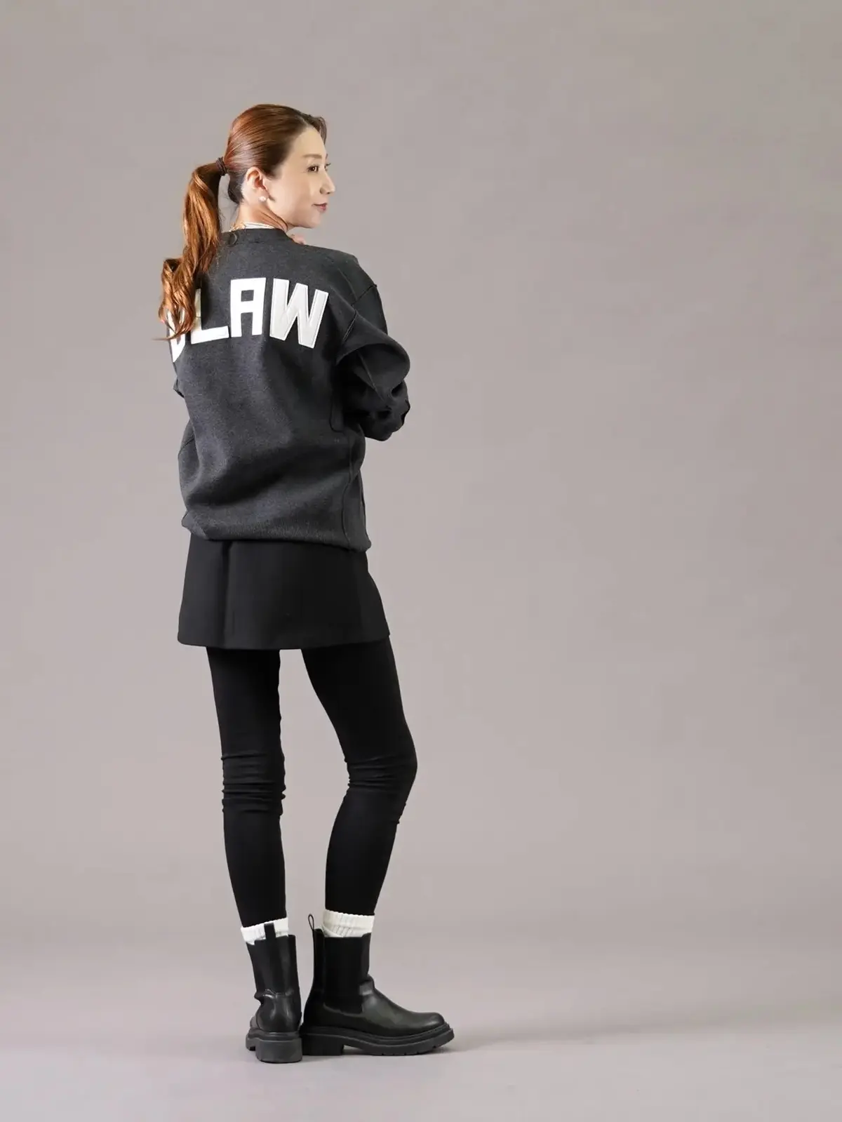 ユニクロ スキニーパンツ愛用 トレーナー エクラ華組  法村麻起子さん