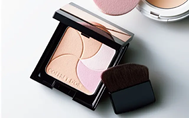 あふれるほどのツヤと透明感を