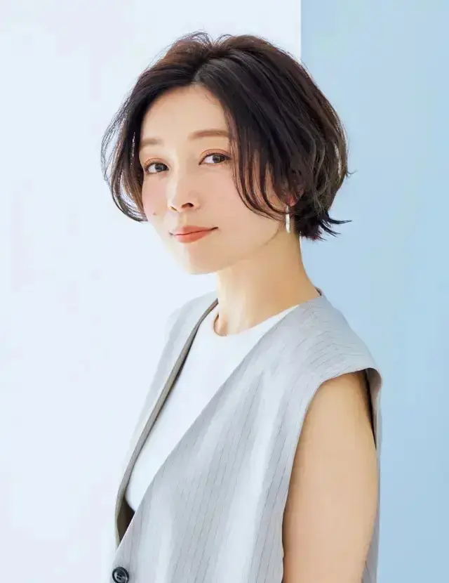 ゆるめパーマでおしゃれ印象をアップ