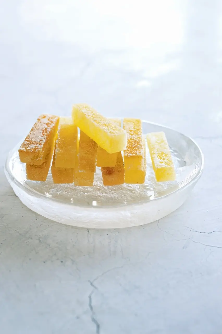 月の光をお菓子に映したような色あい　御菓の画像_1