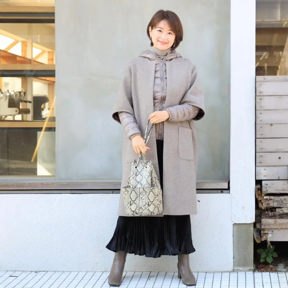 黒艶ロングスカートで私流フェミニンコーデの画像_1