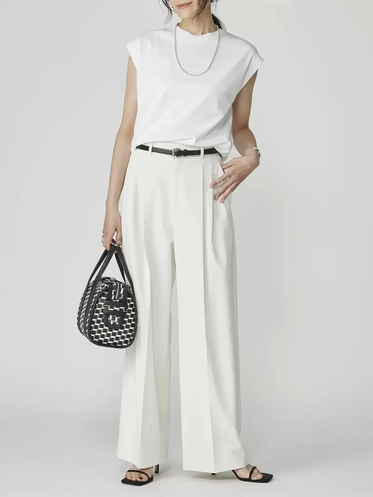 高機能ドライタッチタックパンツ