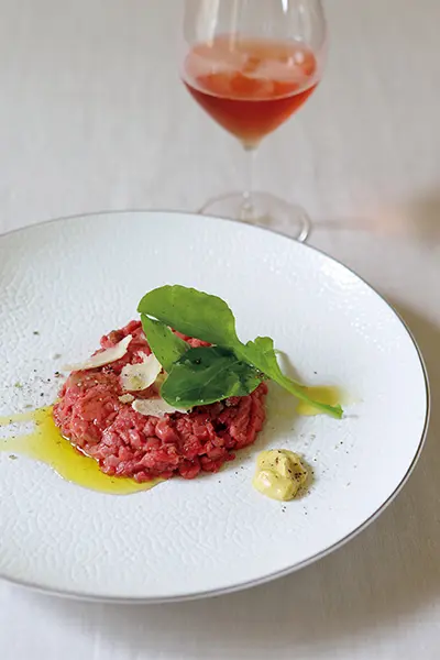 タルタル　ステーキ