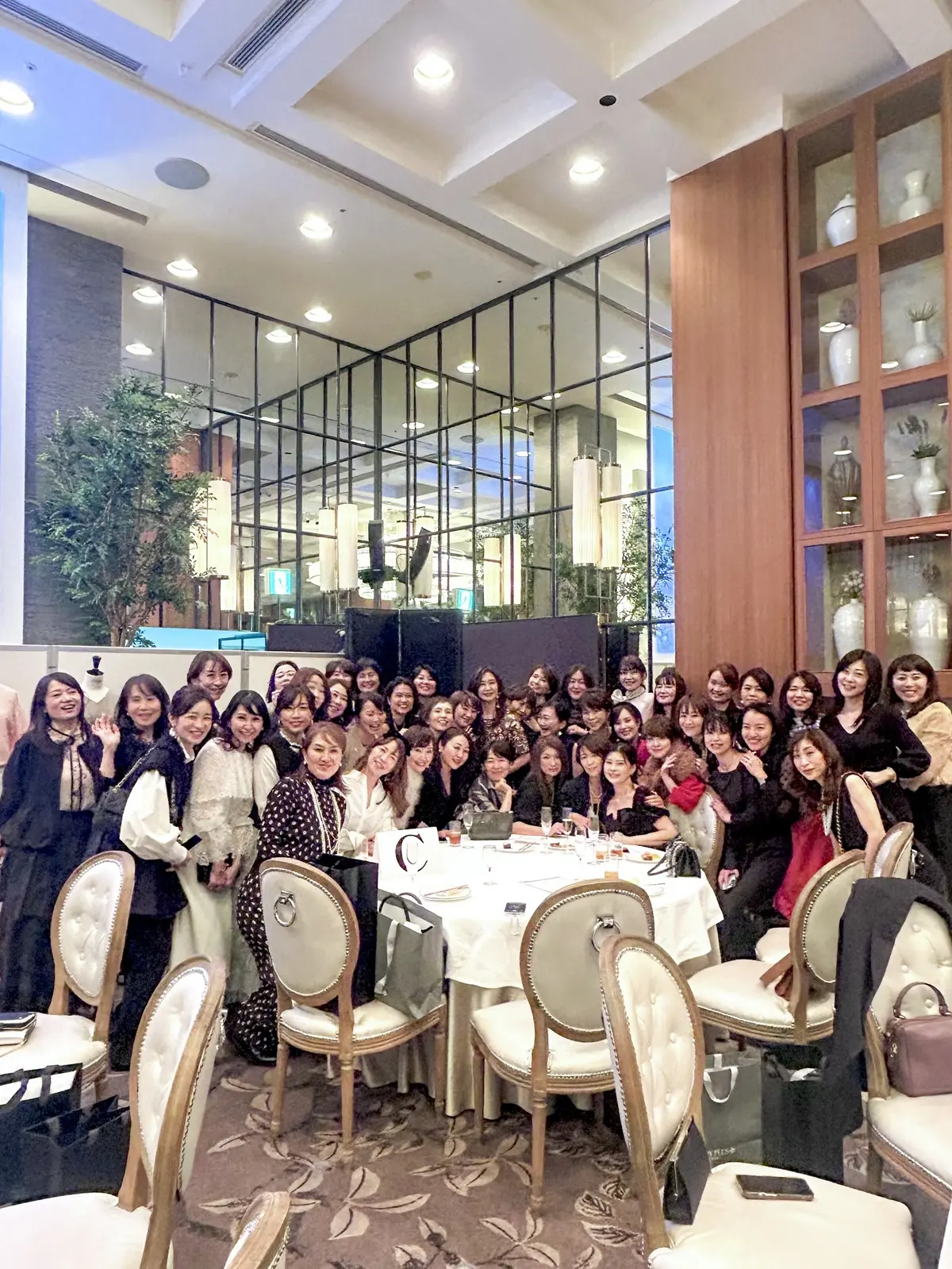 集英社　エクラ　チームjマダム