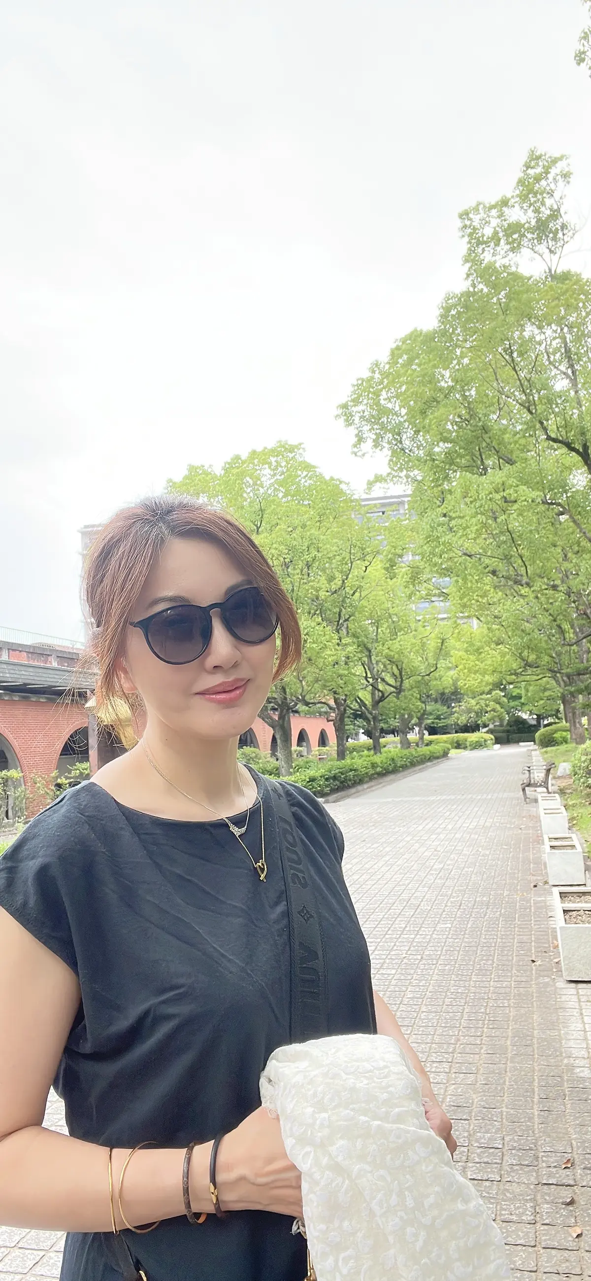 やっぱり好き！夏のモノトーンコーデの画像_3