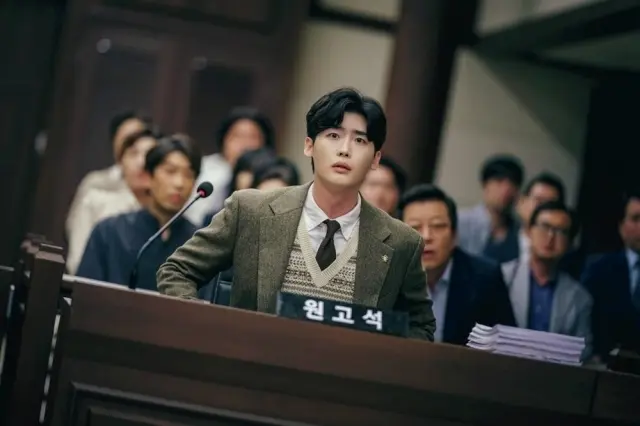 ビッグマウス　イ・ジョンソク除隊後初のドラマは得意のサスペンス。