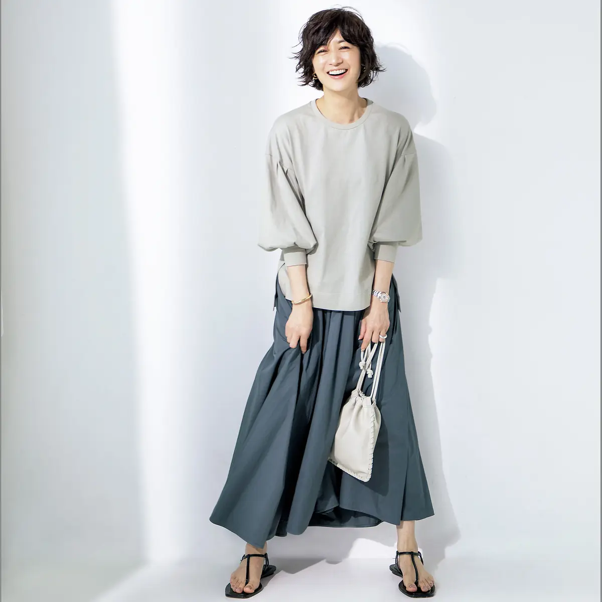 Tシャツ以上、カットソー未満。「富岡佳子の画像_2