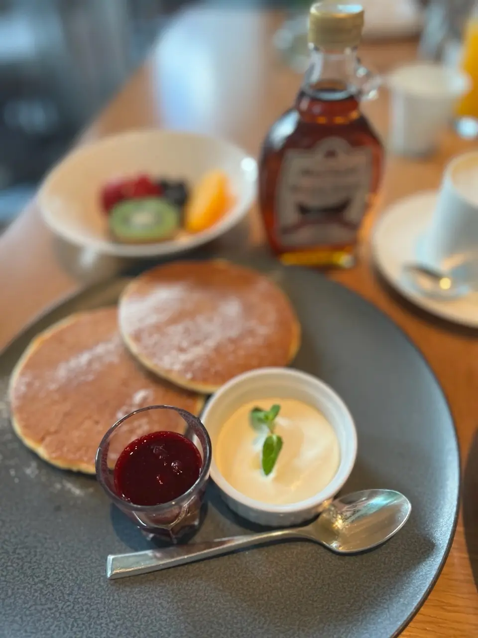 白を味方につけた冬コーデ@パレスホテル東の画像_13