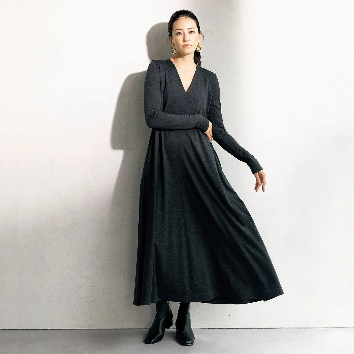 Curensology×éclat Ｖネックフレアワンピース