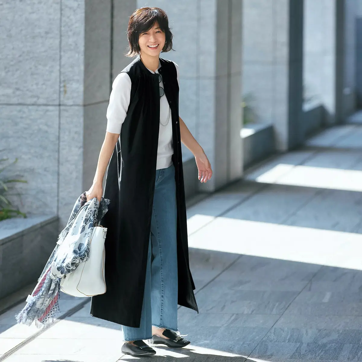 富岡佳子さんがまとう「E by éclaの画像_7