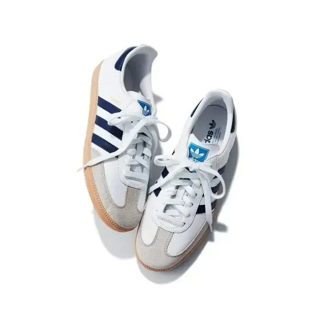 「スニーカーは何を買ったらいい？」絶対おしゃれな50代のスニーカー