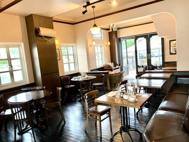 クラシカルな店内