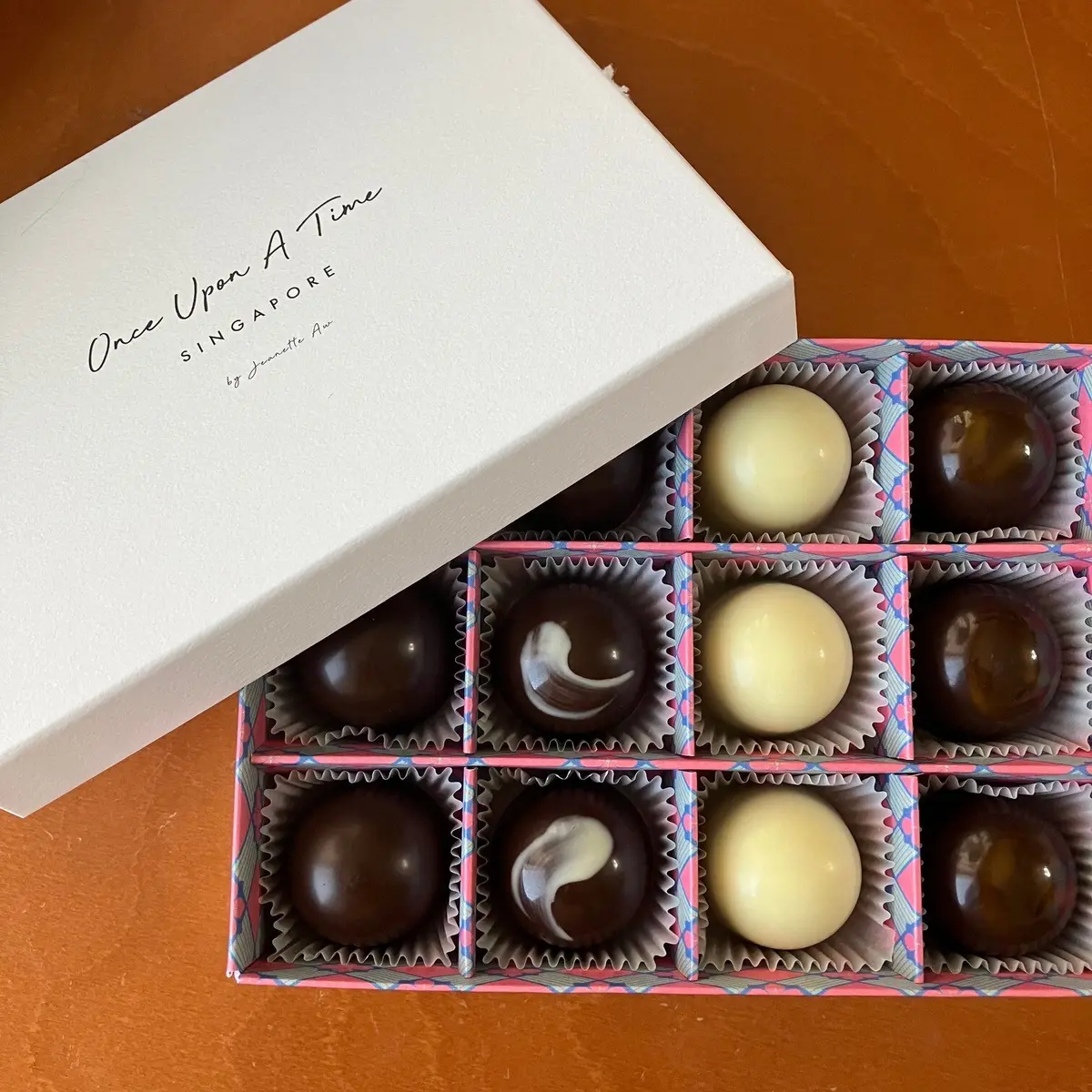 「Once Upon A Time」のBonbon 12　￥6,740