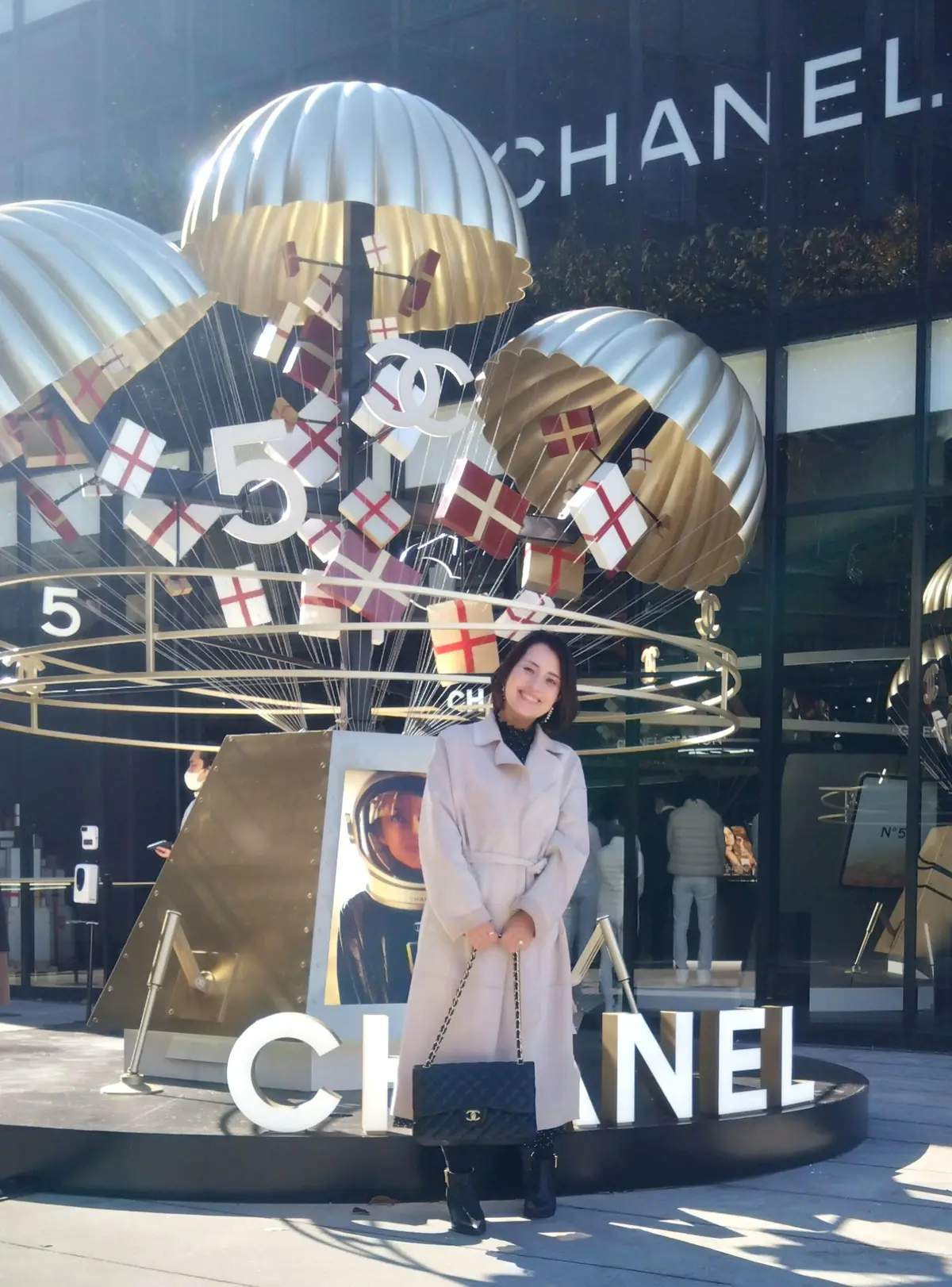 CHANELのホリデースペシャルイベント『DISCOVER THE CHANEL STATION』、シャネル、40代ファッション、ザラのコート、シャネルマトラッセ
