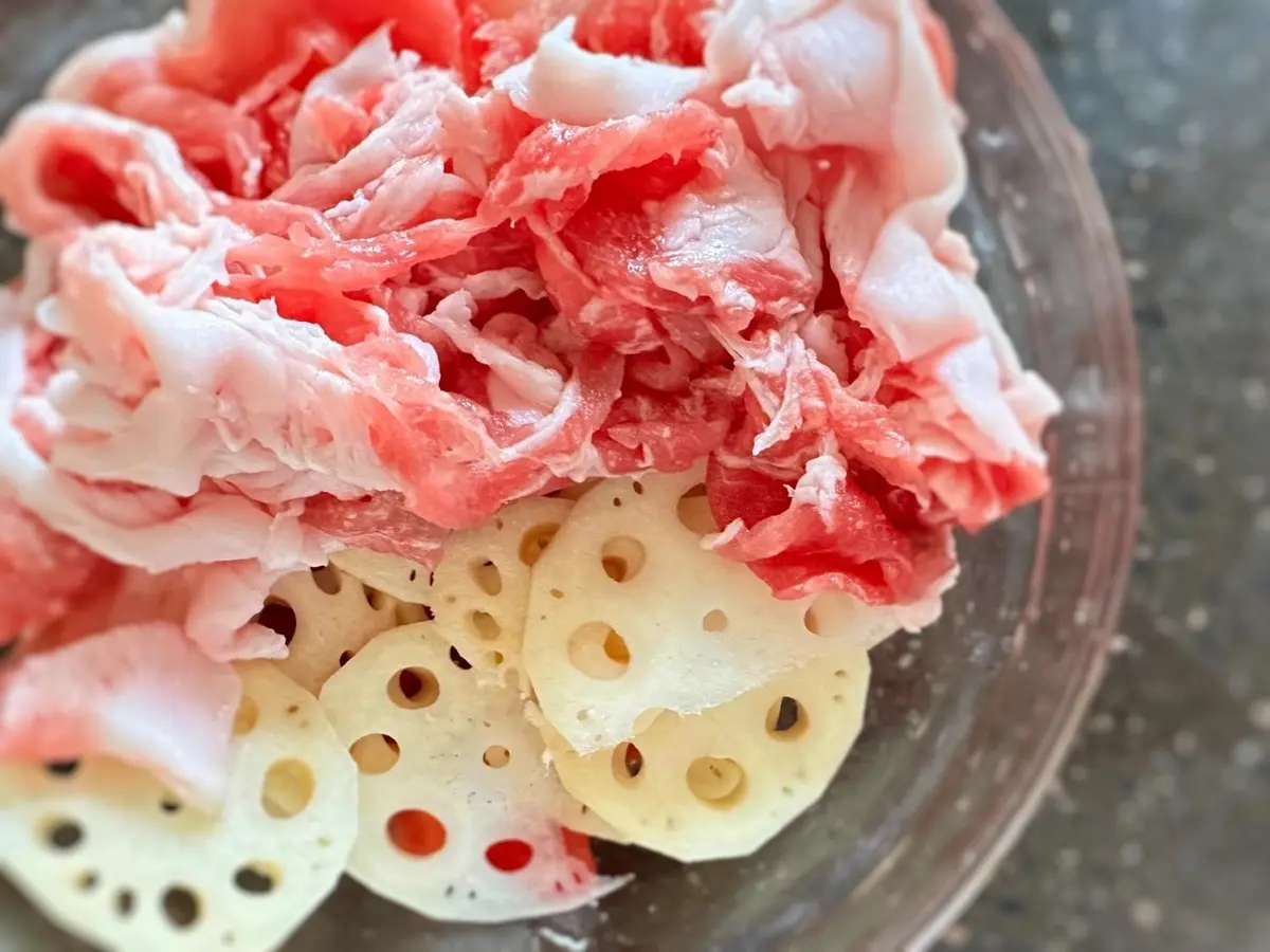 OurAge×Webエクラ　レンチンれんこん豚トマトレシピ作り方　豚肉　レンコン