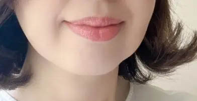 ルージュ エルメス ルージュ ア レーヴル ブリヤン 06 コライユ・パラソルを塗った唇