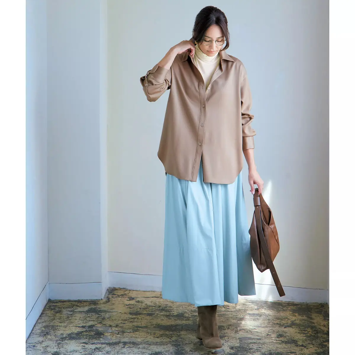 一枚で、レイヤードで。旬スタイリングのマの画像_6