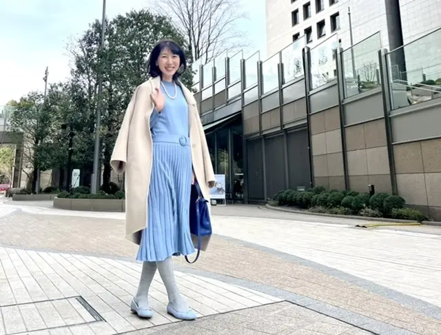 水色ワンピース