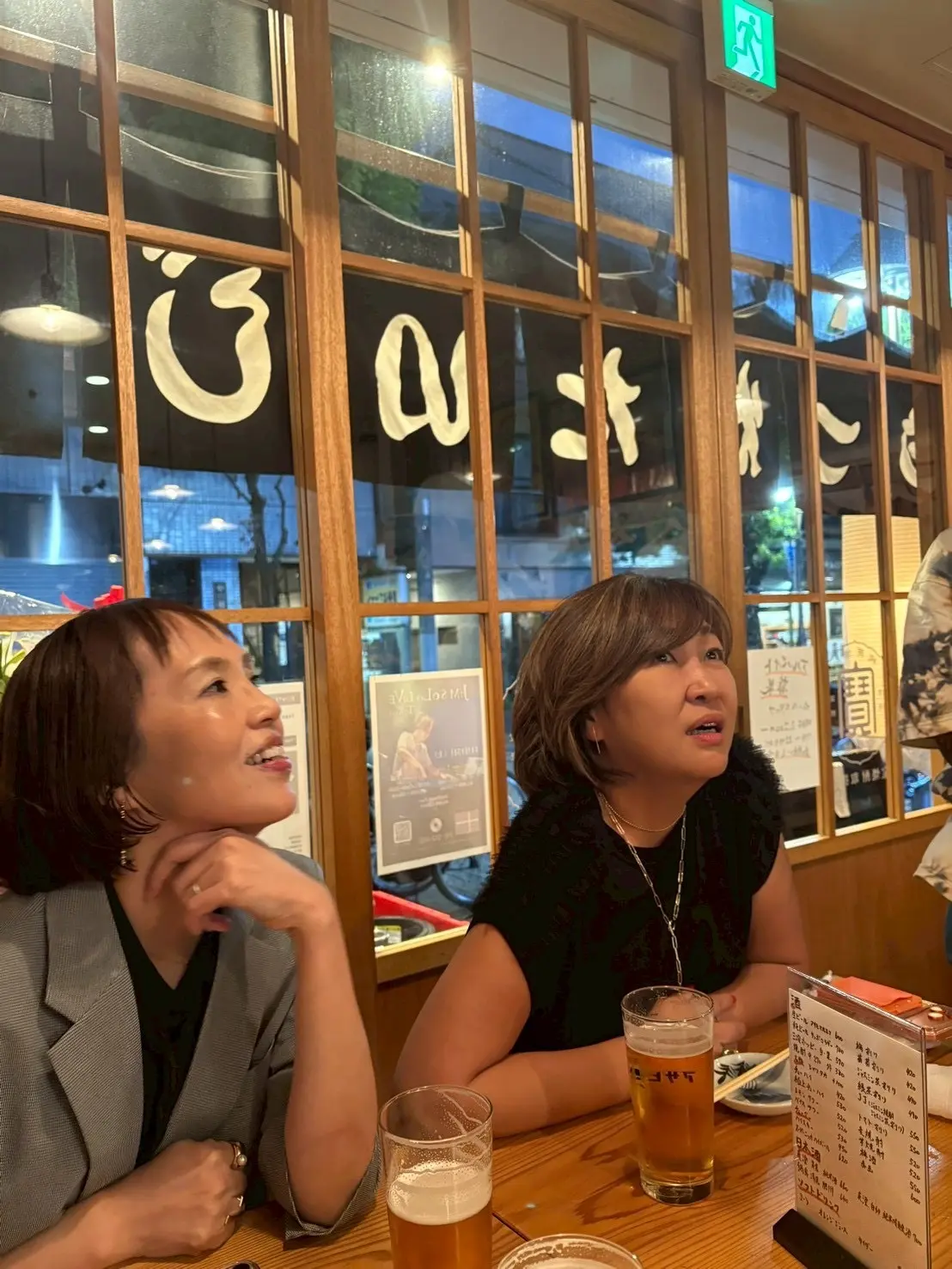 予約の出来ないもつ焼きの店。ファッションの画像_8