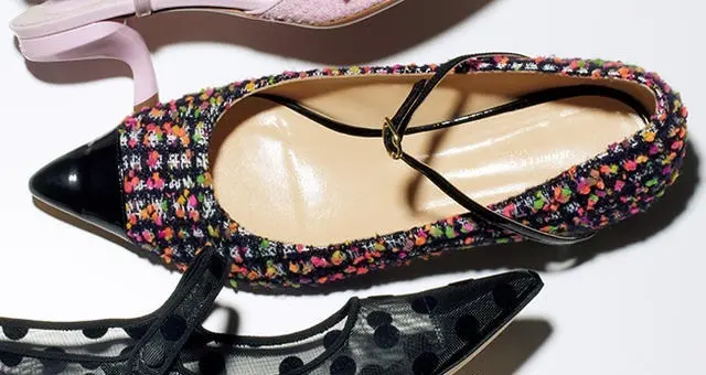 靴（2）￥104,500 ／ドゥロワー 二子玉川店（ジェニファーチャマンディ）