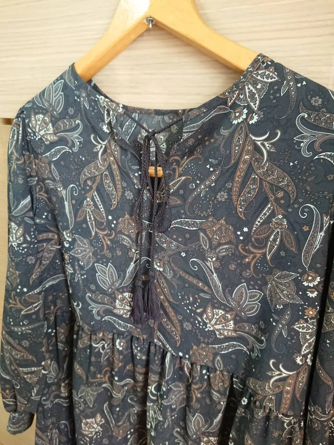 今回はリボン結びにしてバックスタイルに