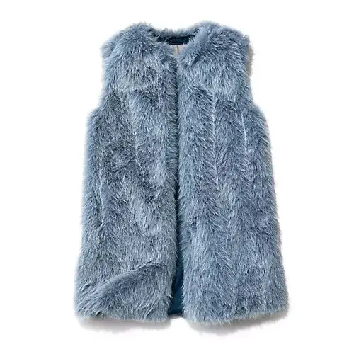 【50代 週末コーデ】エコファーベストをの画像_2