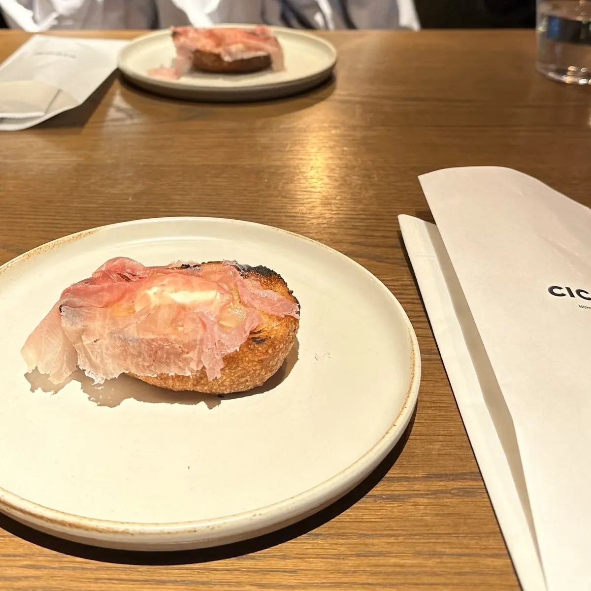 NOHGA HOTEL KIYOMIZU KYOTO　レストラン　ランチ　前菜　バケットと生ハム