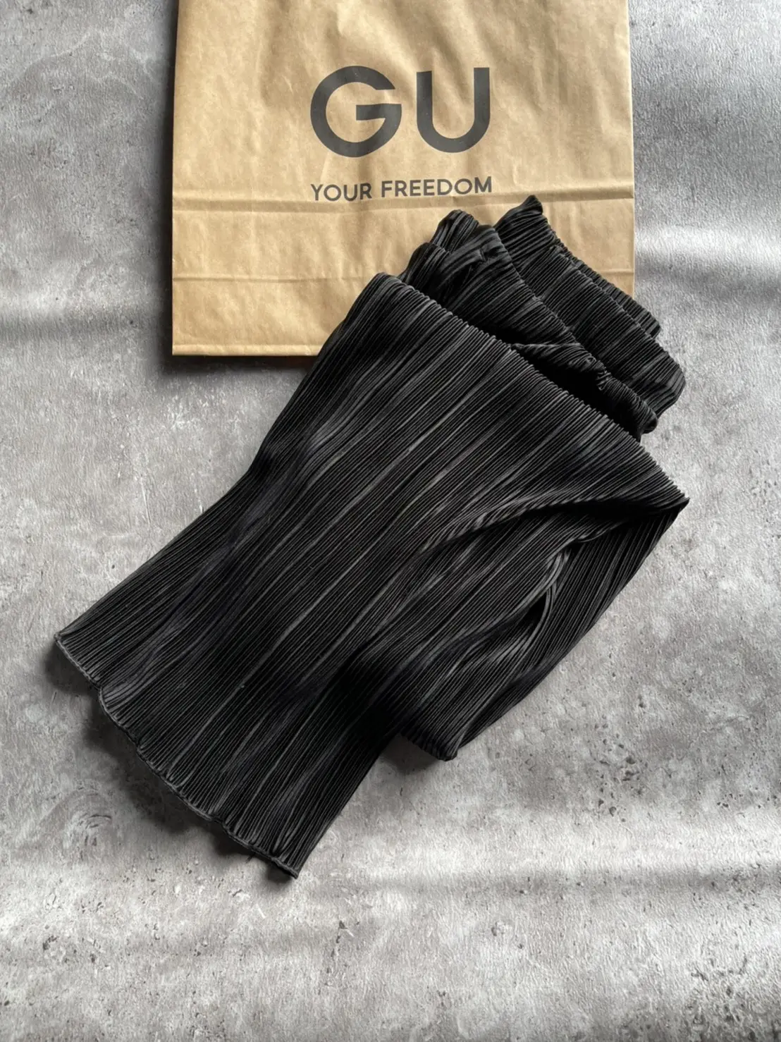 GU　ランダムプリーツドローストリングパンツ