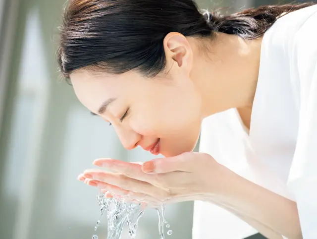 【メイク落とし】すすぎの水は人肌（約37℃）で