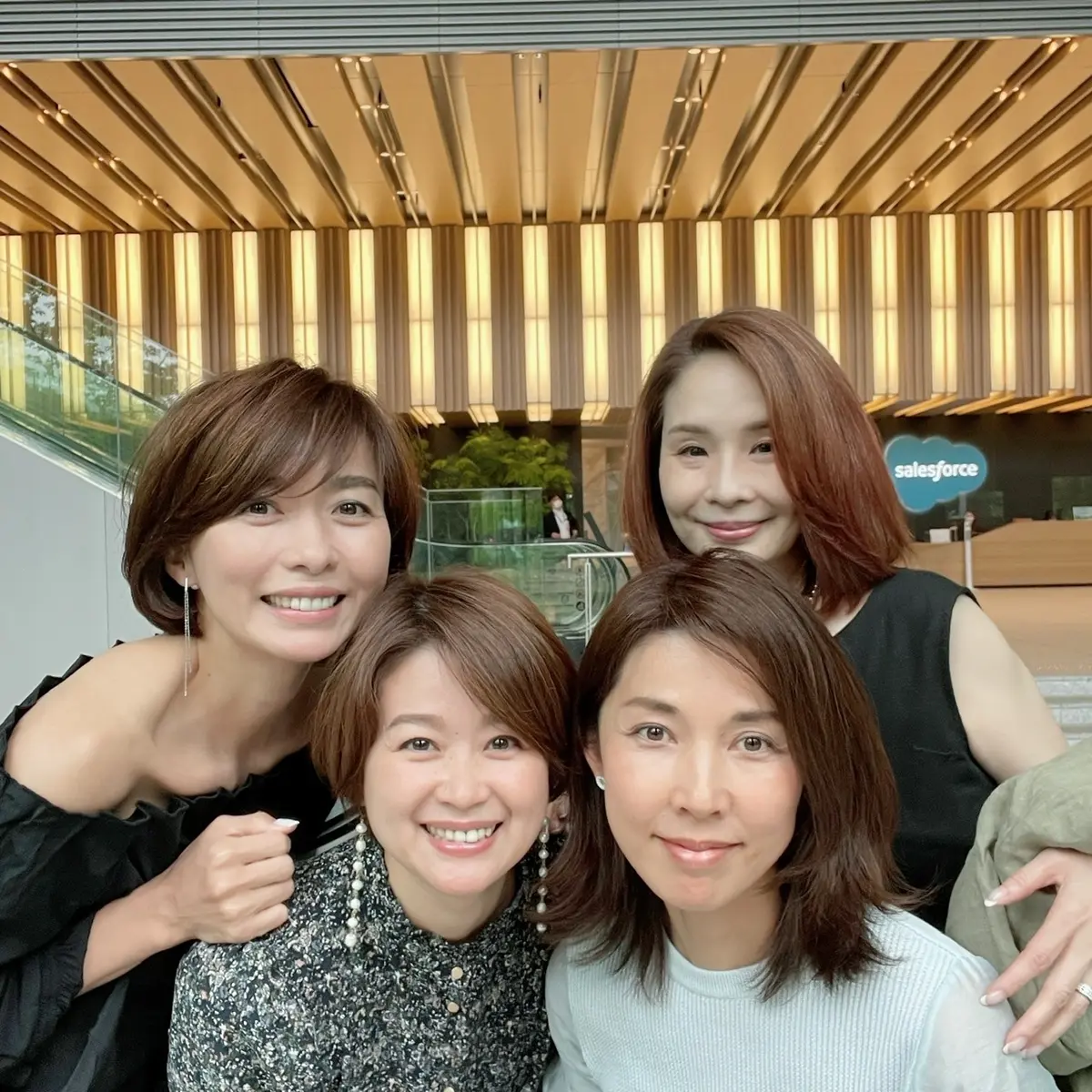 丸の内で華組同期ランチ会の画像_1