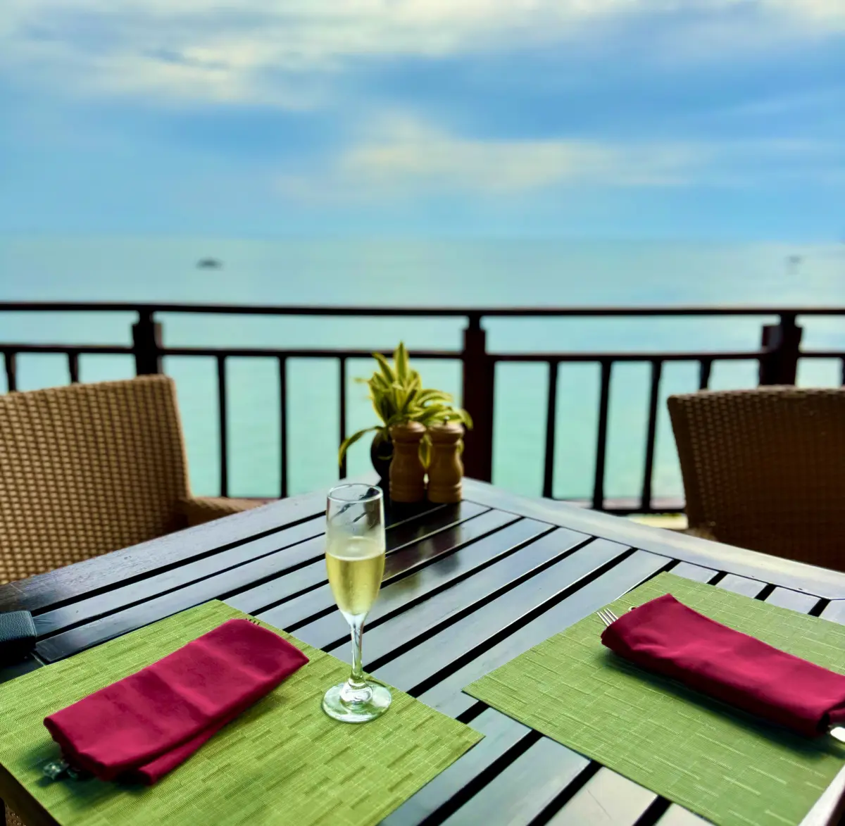 朝ごはんテーブル