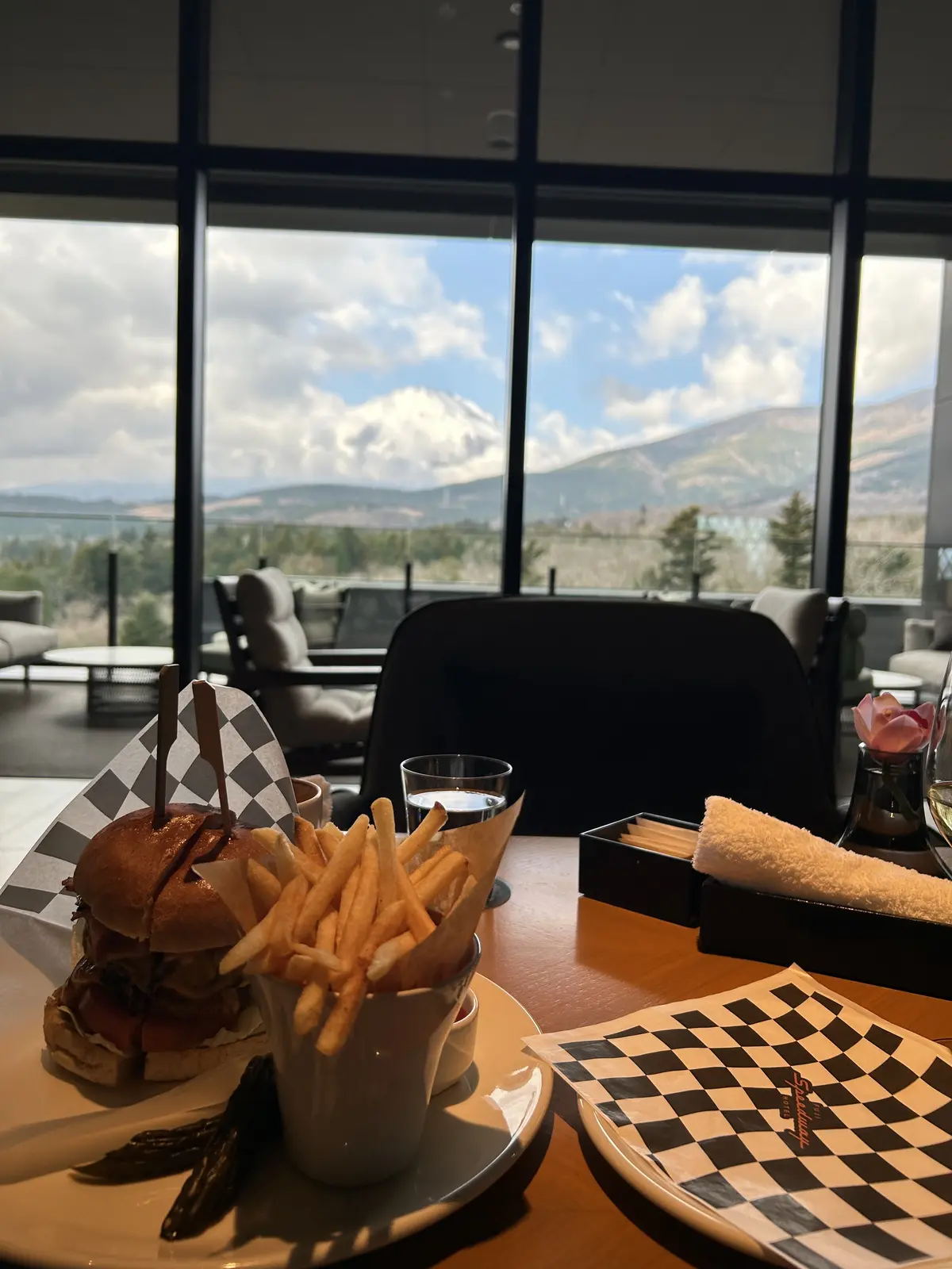 富士スピードウェイホテルで記念日ランチ♪の画像_23