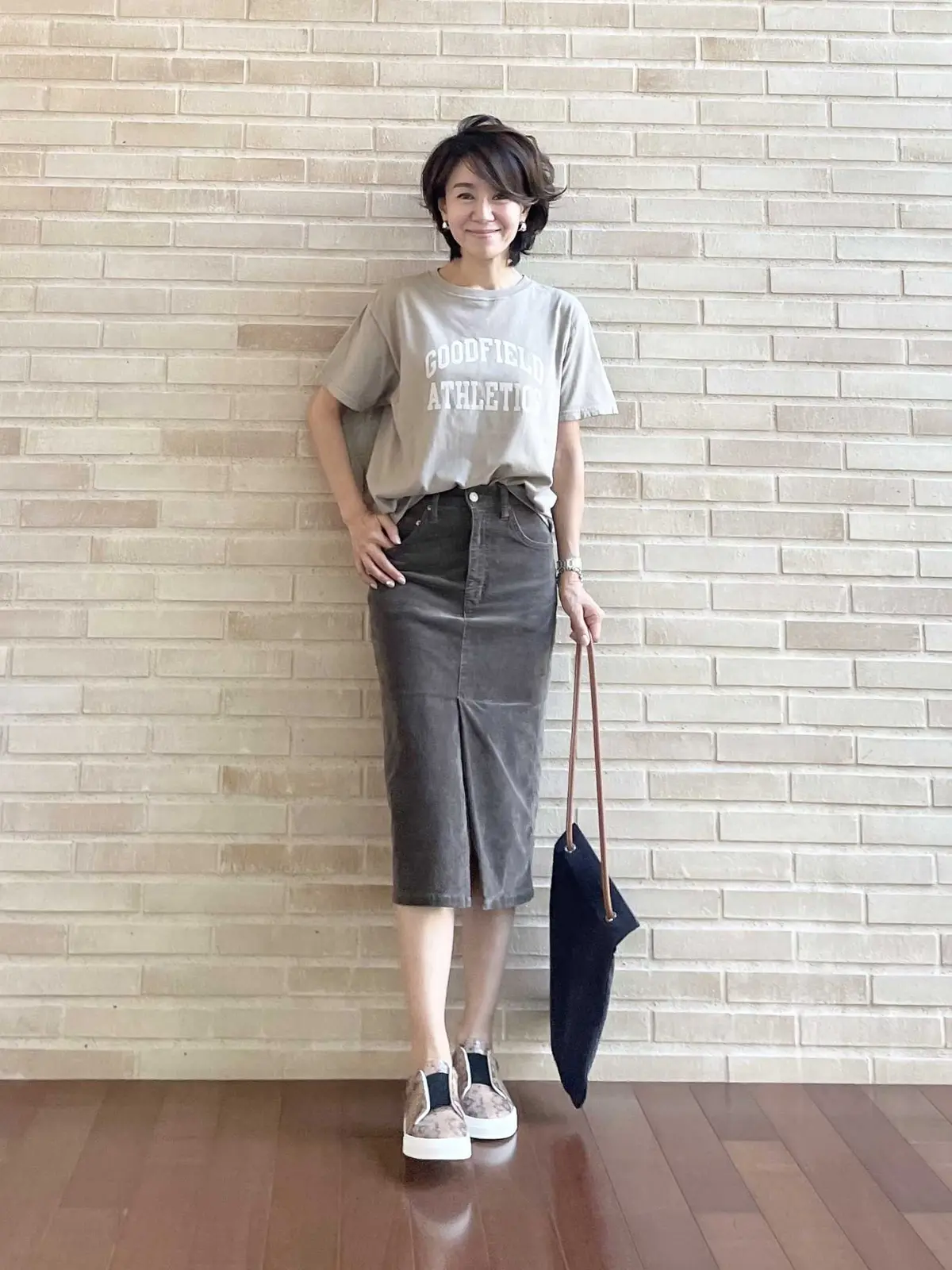 アラフィー華組ブロガー『スニーカーコーデ』大人カジュアルな着こなし