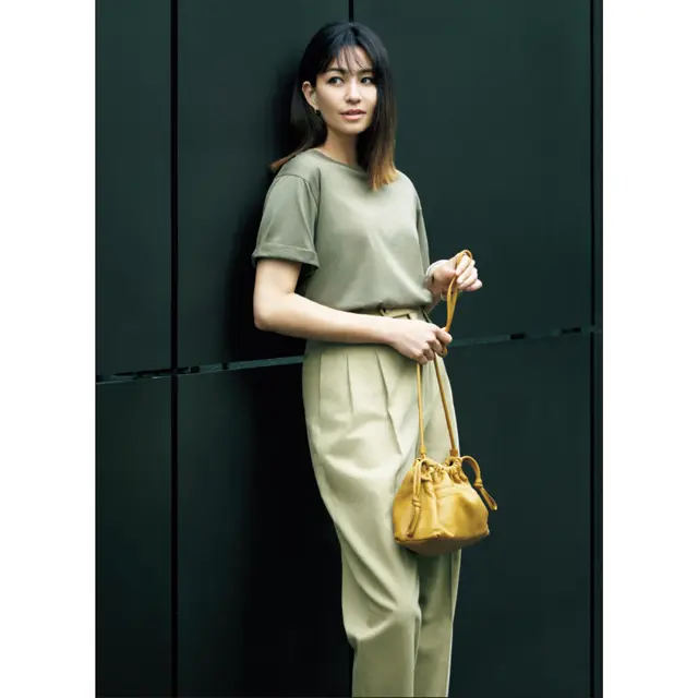 重ね着できずワンツーコーデが多くなる夏に