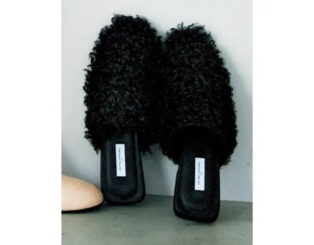 スリッポンは秋冬シーズンにも履く時代です