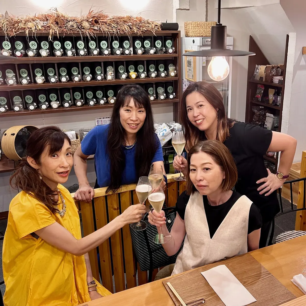 不思議なご縁のメンバーでワイン女子会の画像_1