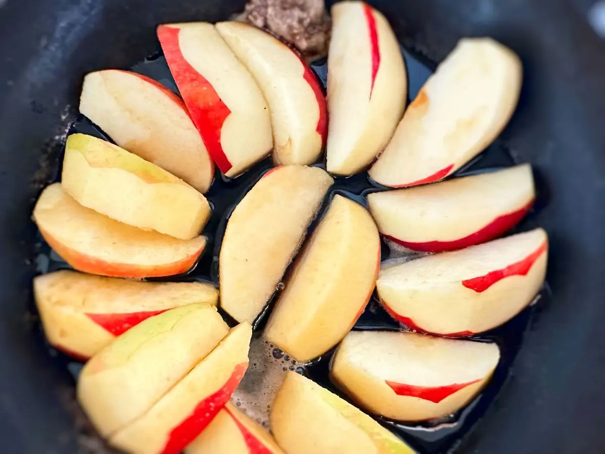 OurAge×Webエクラ　りんごのキャラメリゼ 作り方　紅玉　砂糖　フライパン