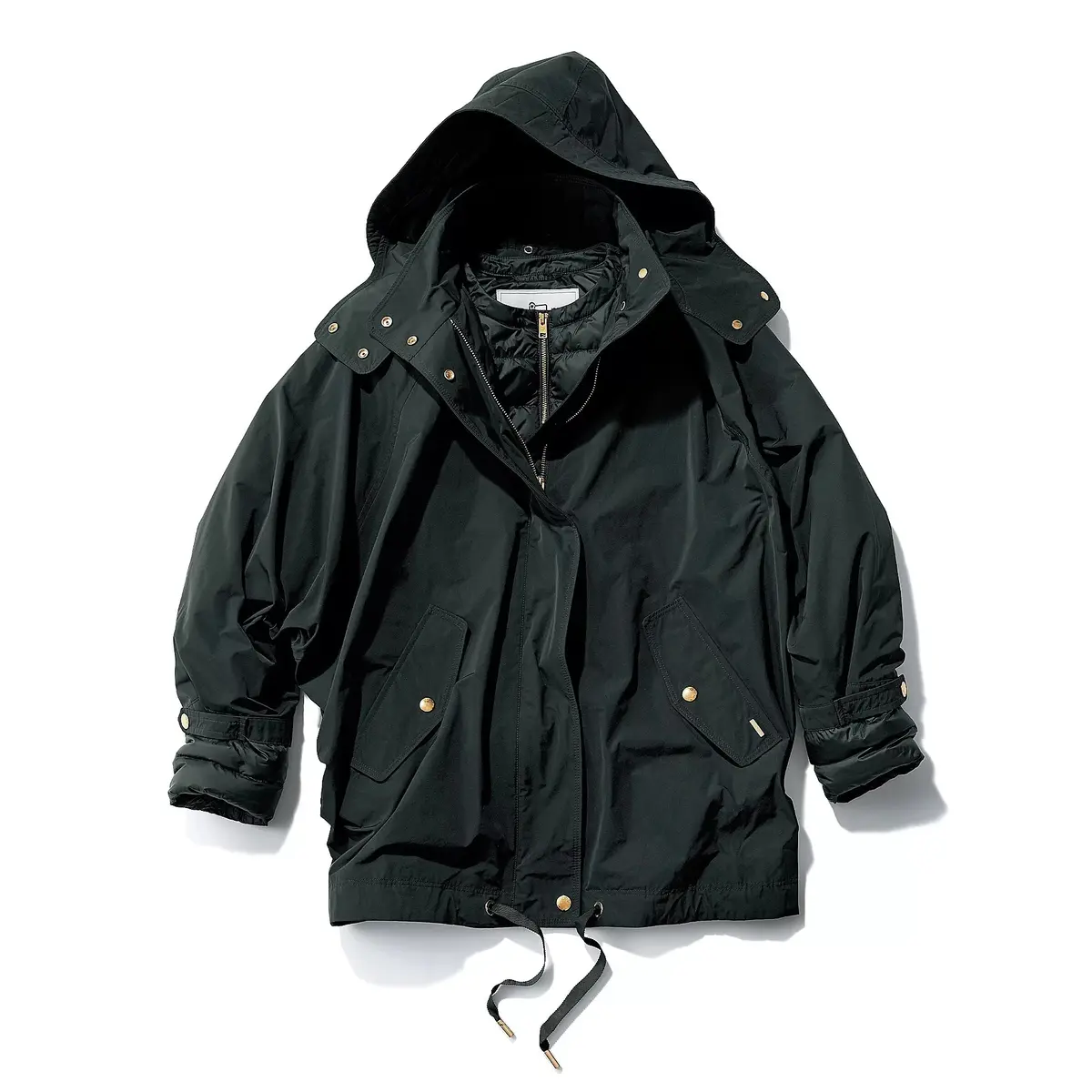 素敵な女性は必ずいいアウターを纏っている。富岡佳子さんが着る「名品アウターから始める秋おしゃれ」まとめ