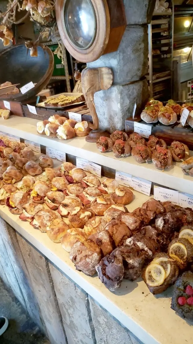 大人気の生ドーナツ店とベーカリー！行列にの画像_5