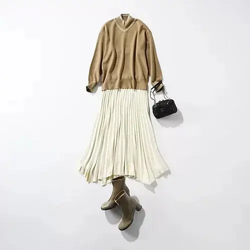 ベージュ×アイボリーで叶える、上品な冬のデートコーデ