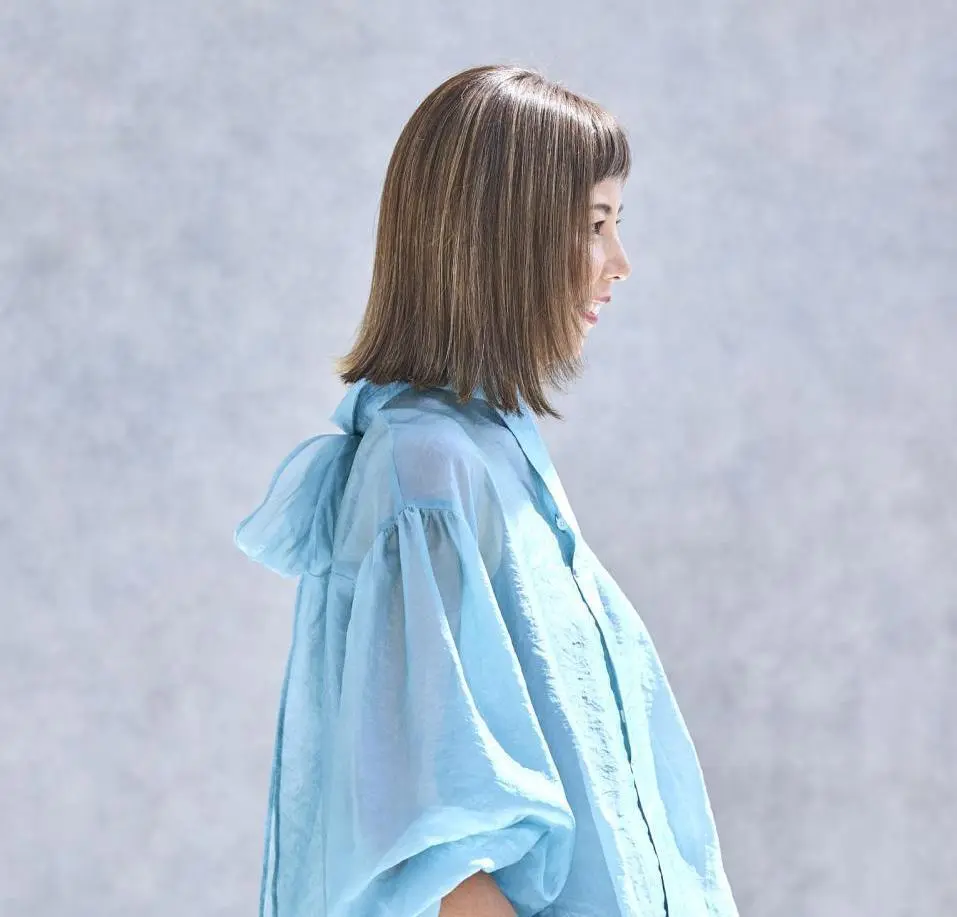 OurAge×Webエクラ  横から見たミディアムヘア　ヘアスタイル