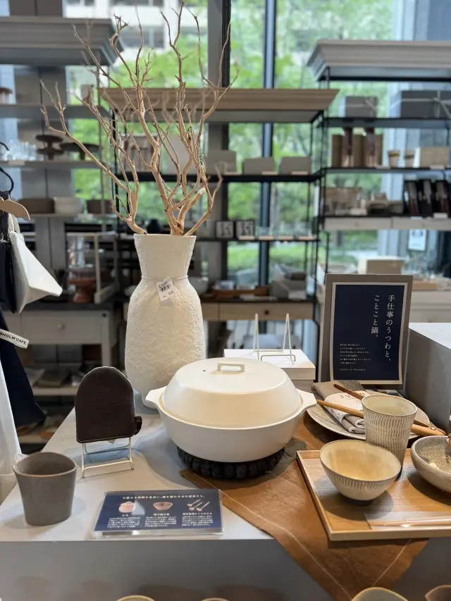 秋はモカ色のティアードワンピースで大阪満の画像_11