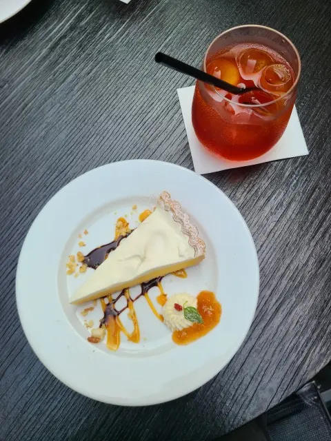 森のカフェへの画像_1