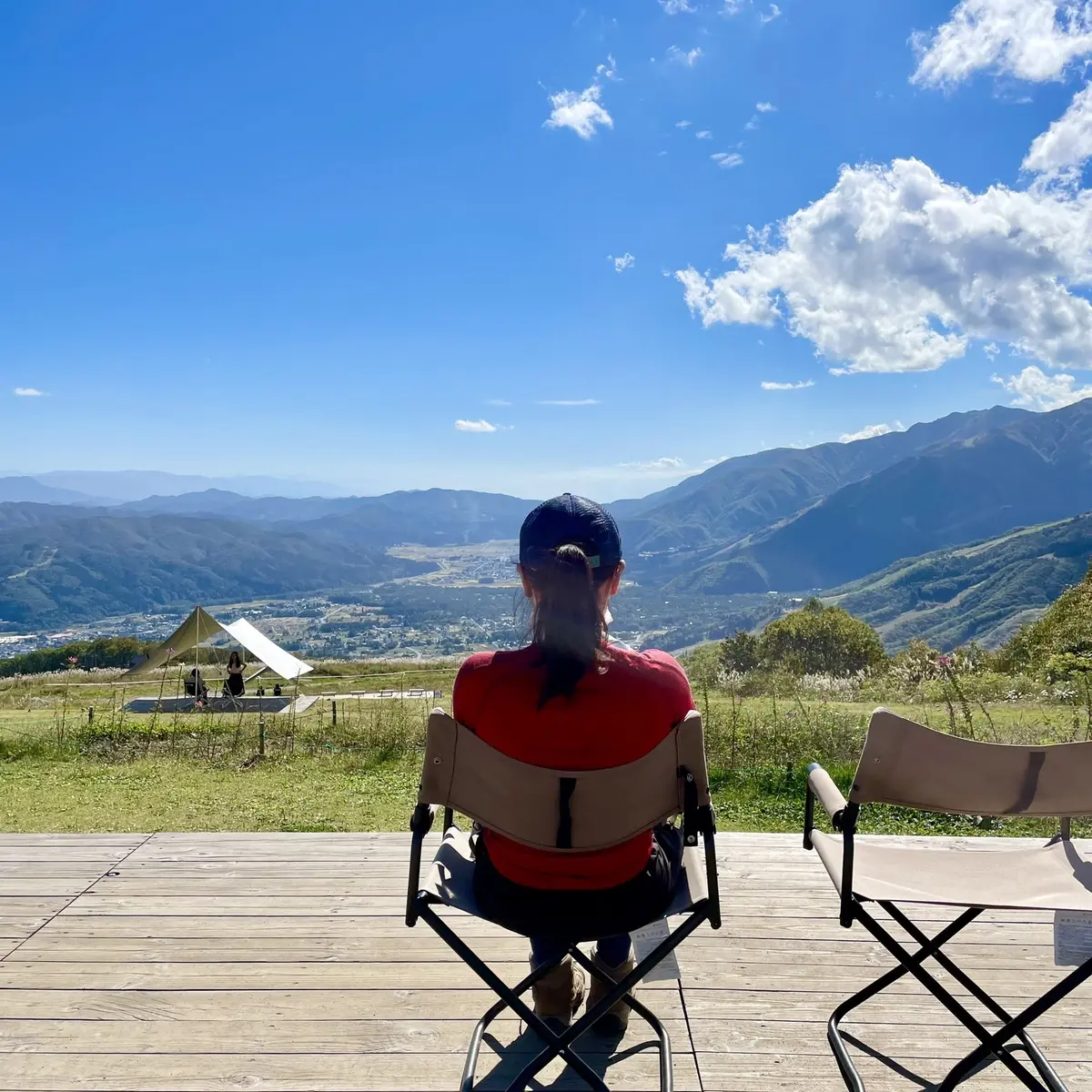 岩岳マウンテンリゾート内の展望ピクニックラウンジ